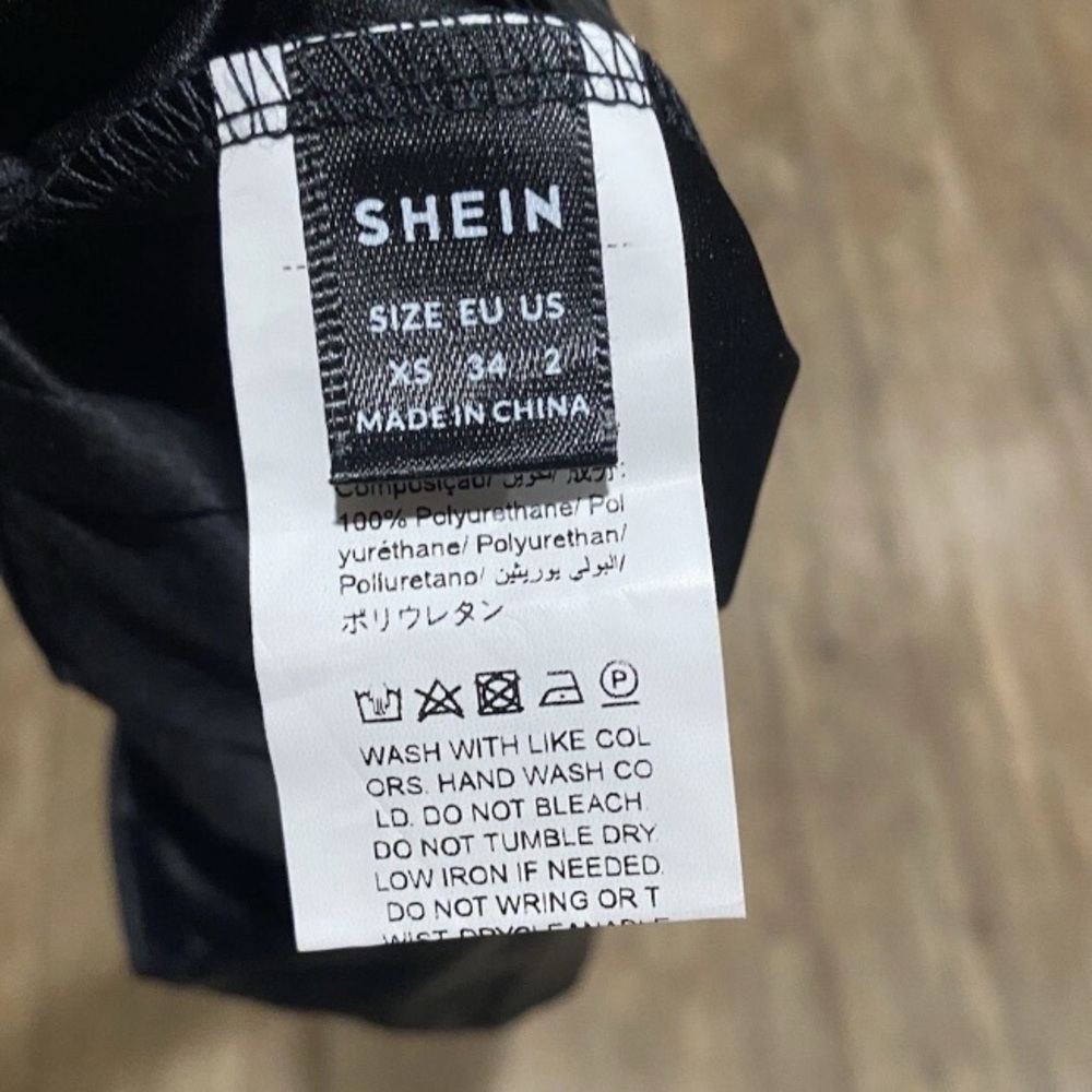 SHEIN-PU Leather Black Shorts-Women’s Size: XS-Color: Black-NEW!! - Picture 7 of 14